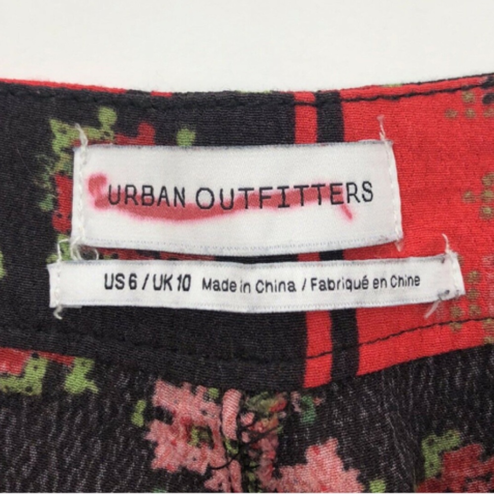 Urban Outfitters Red Black Floral Folk Art festive print Flare High waist Pants - Picture 4 of 5